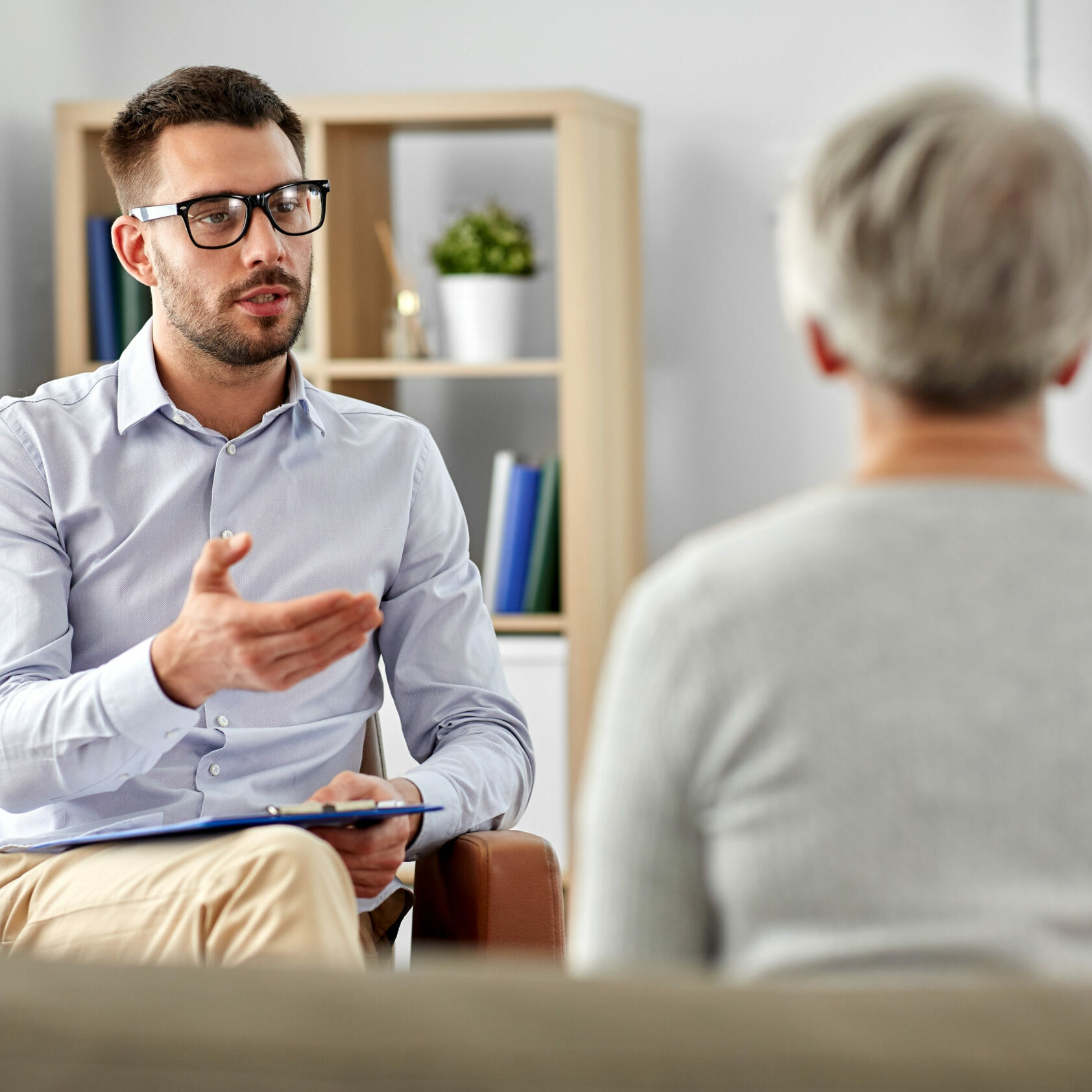 shutterstock_1441000694 medication management